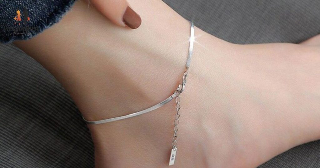 Ankle Bracelet Made of Metal